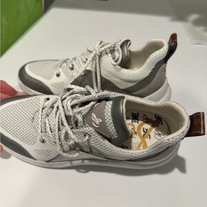 Sam Edelman
Women's Meena Lace-up Metallic Mesh Sneakers 8.5